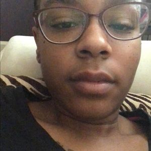 Meet your Posher, Francoise